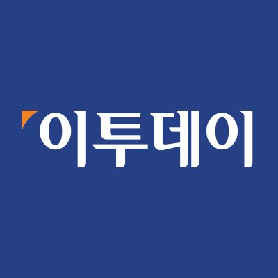 메신저 봇 설정 화면과 API 키 관리 콘솔
