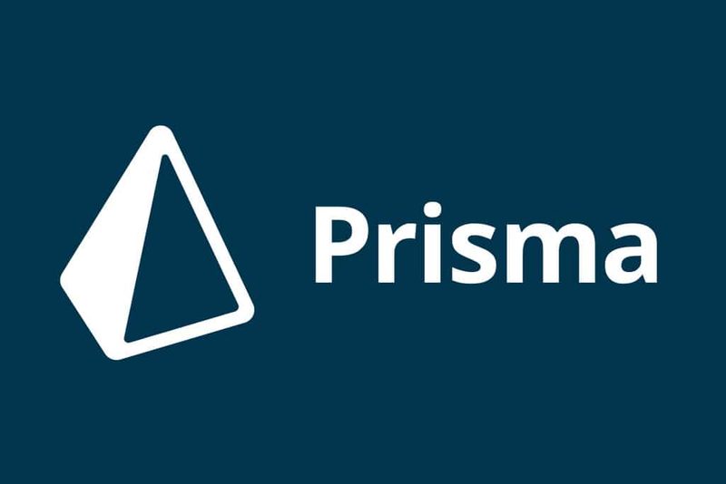 드리즐과 Prisma의 마이그레이션 폴더 구조를 비교한 화면
